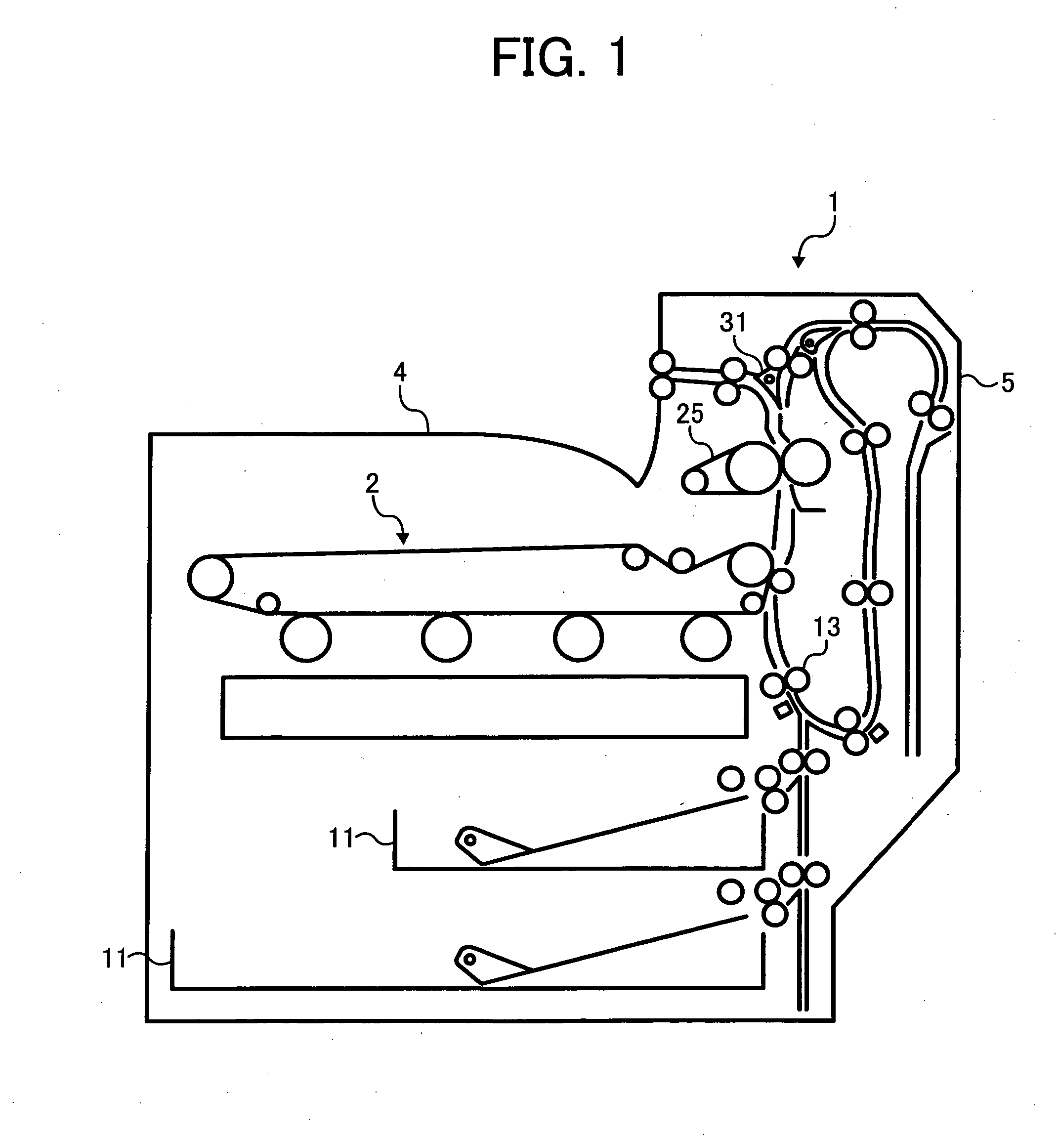 Sheet conveyance apparatus having mechanism for flexibly controlling interval between sheets and image forming apparatus