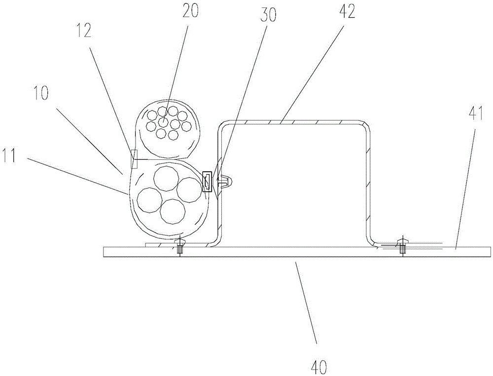 Vehicle cable fixing apparatus and vehicle equipped with same