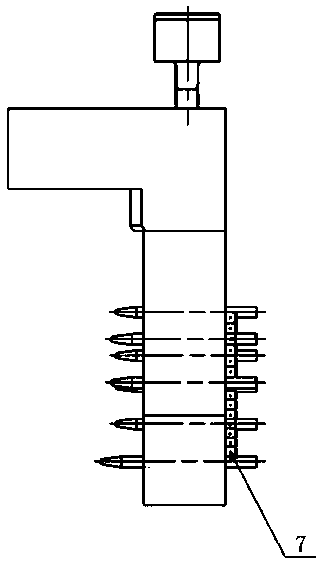 Device for detecting complex profile displacement in narrow and small space, and method for detecting displacement