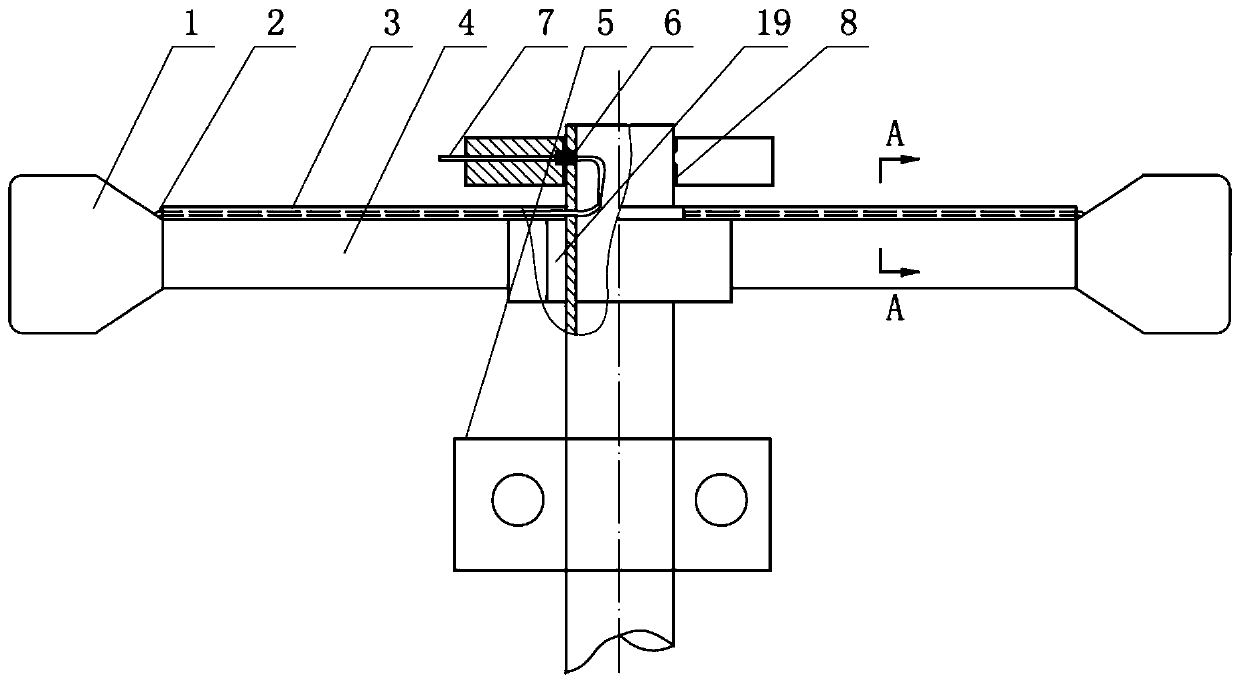 Structure for reinforcing signal data pipeline of hypergravity centrifuge