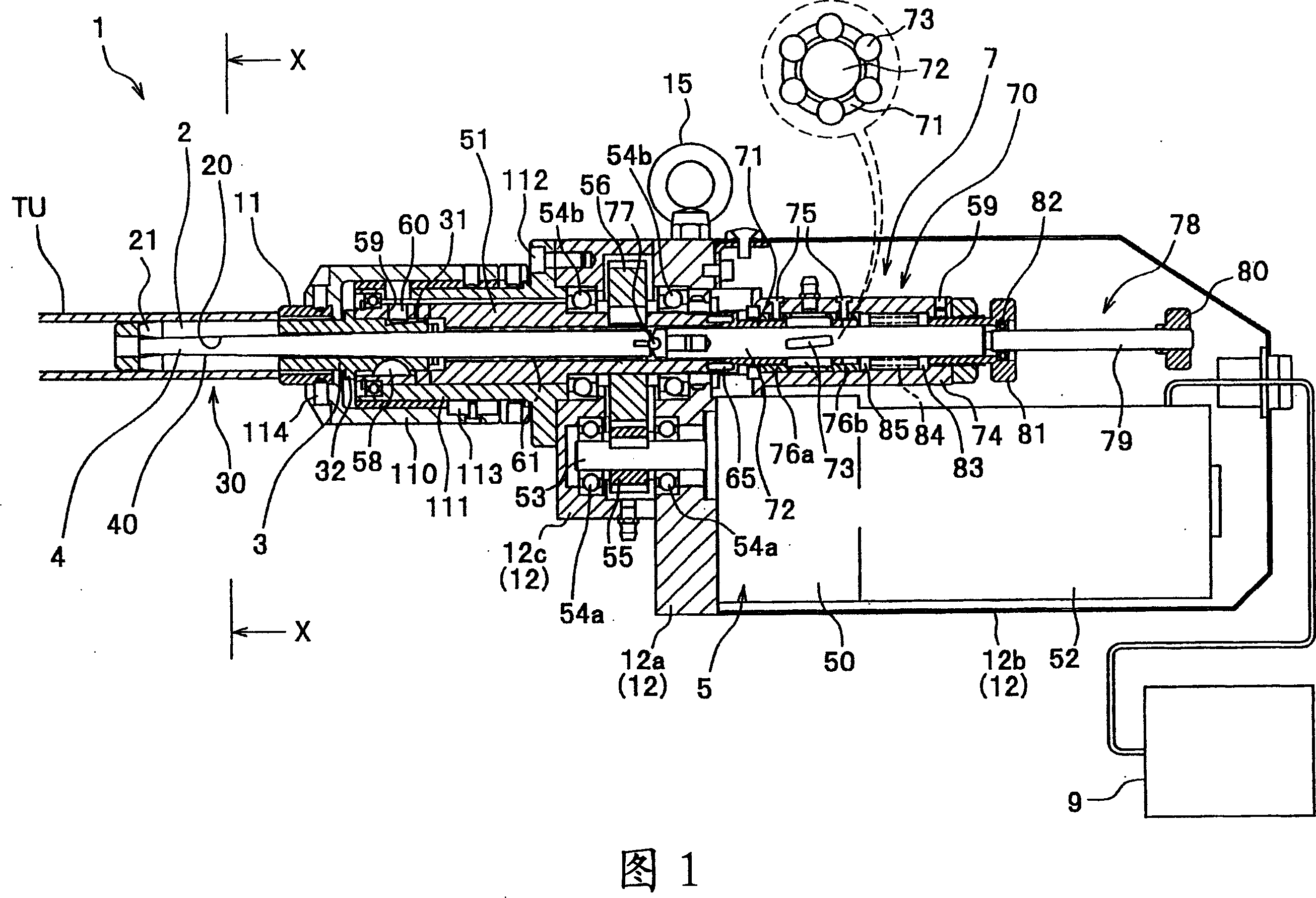 Tube expanding device