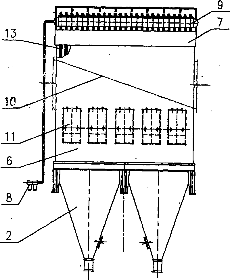 Long bag pulse spraying dust collector capable of preventing bag explosion