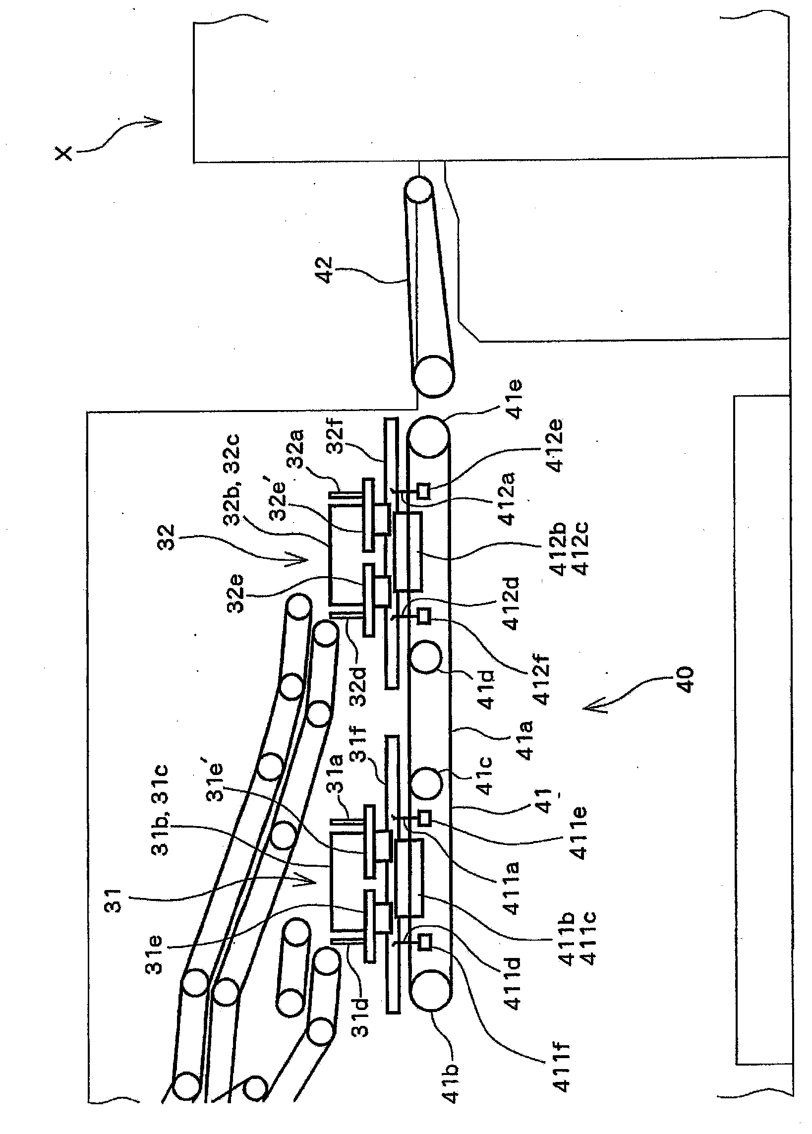 Folded card collecting device and folded card collecting method