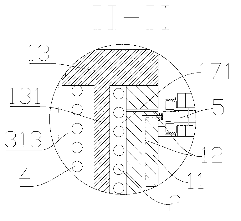 Gas well remote high-voltage well switching device and control method thereof