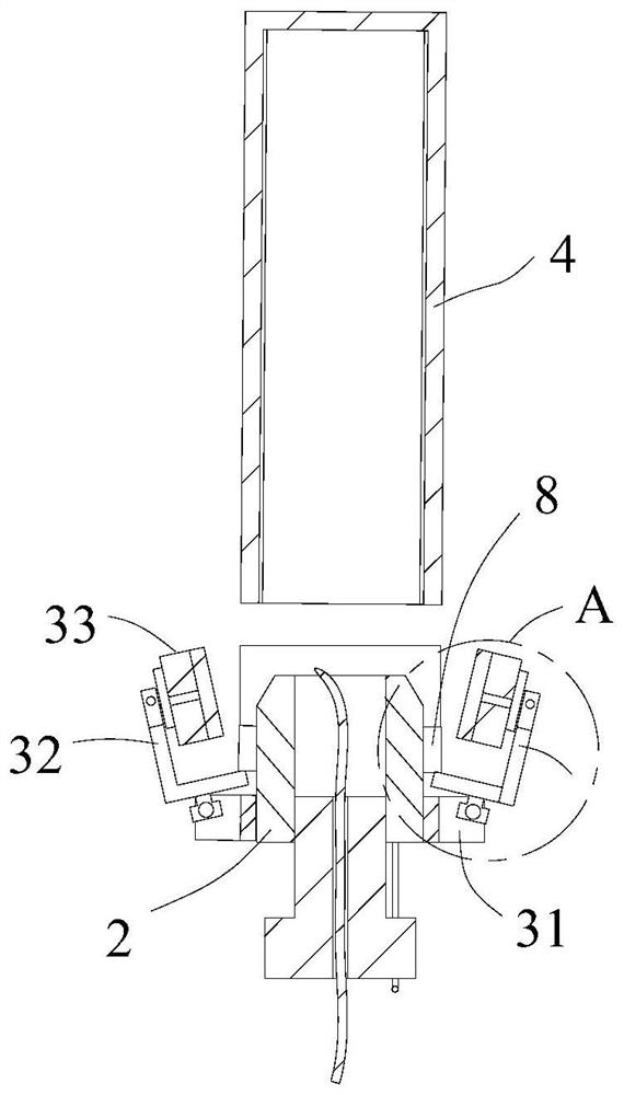 Spraying auxiliary device