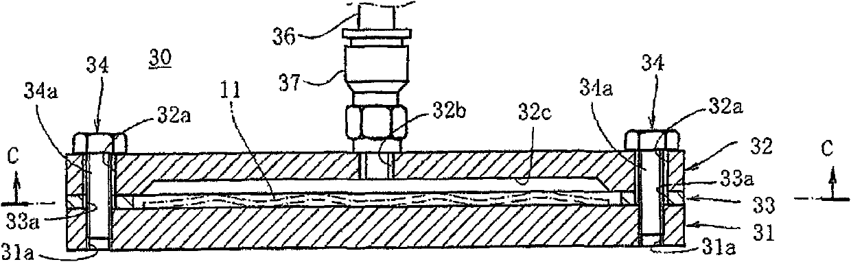 Film gauffer removing device, film tension adjusting method and film gauffer removing method