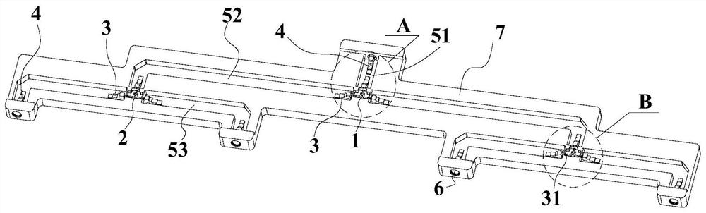 Miniaturized low-loss large-spacing millimeter wave power division network