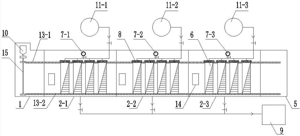 Reverse osmosis membrane assembly continuous cleaning device, and method utilizing device for reverse osmosis membrane assembly cleaning