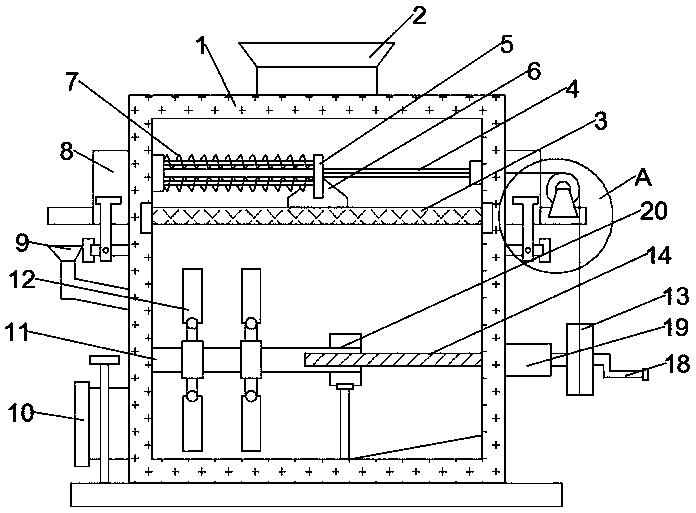 Anti-clogging sewage filtering treatment device