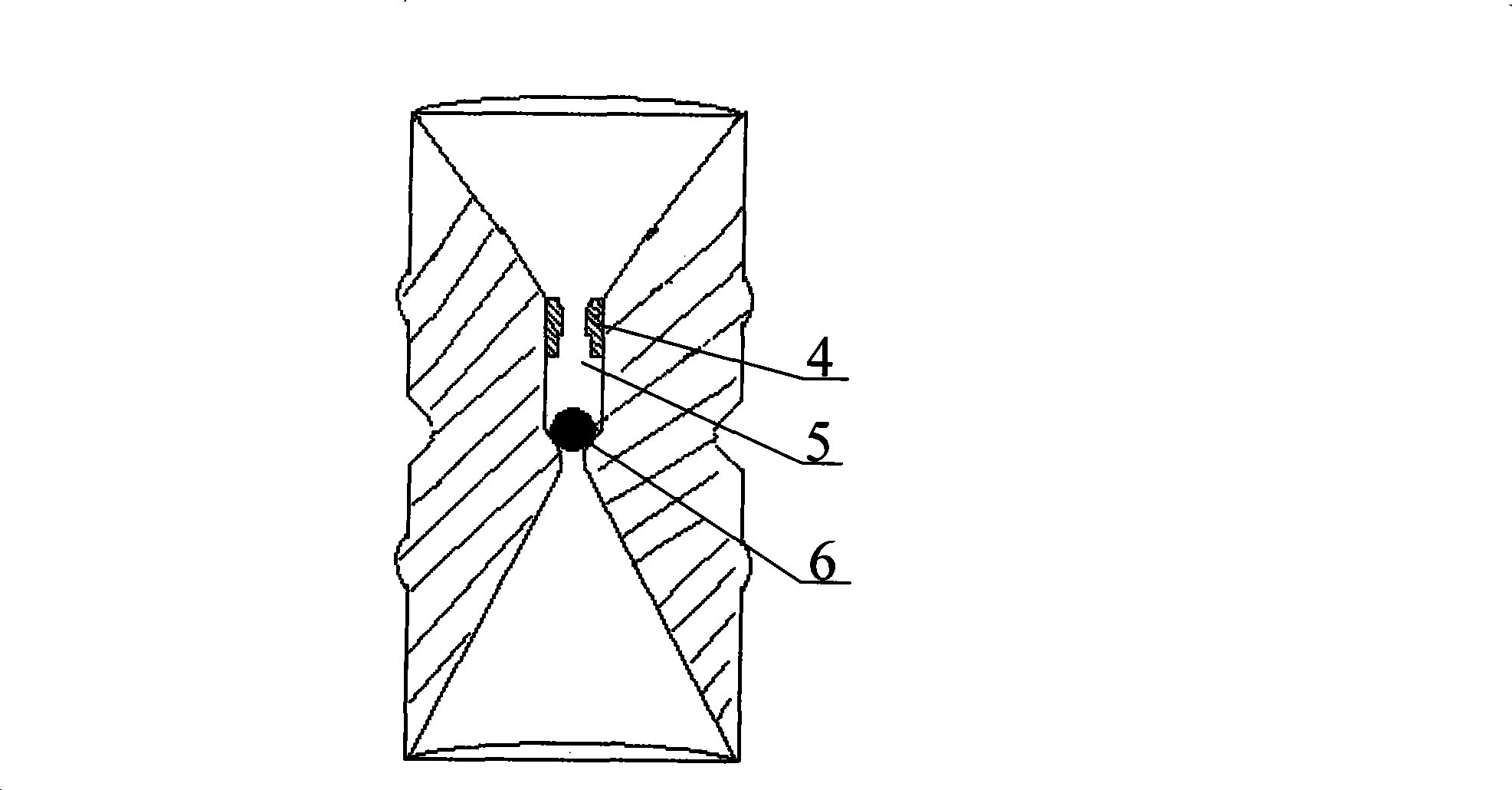 Liquid-liquid extractor, split-phase adapter and liquid-liquid extracting method