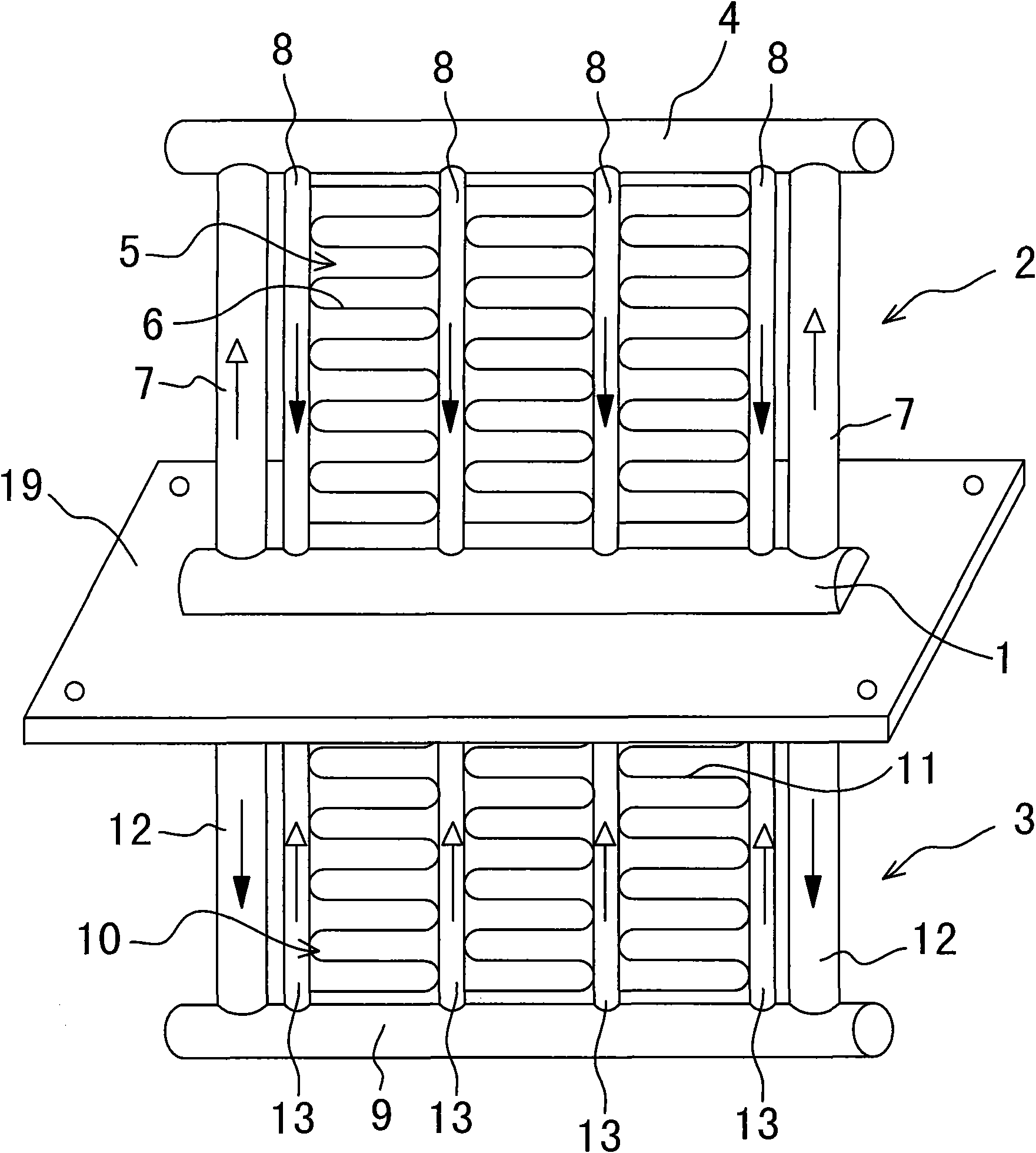 Heat exchanger for flat heat pipe