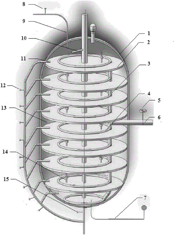 Energy storing device and method for supplying large quantities of steam