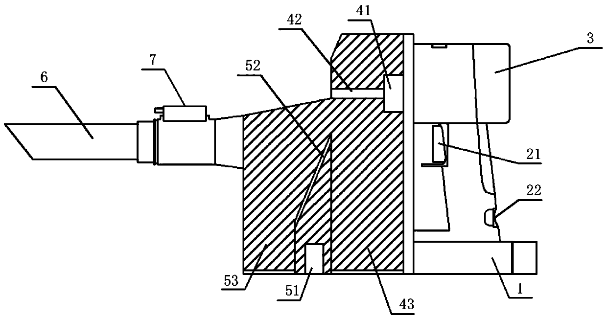 Machine tool scrap iron collecting device