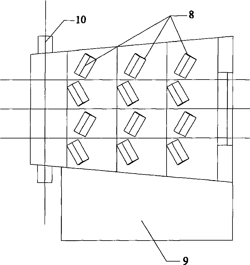 Resistance-enhancing component on periphery of barrel body of self-drive excavating machine