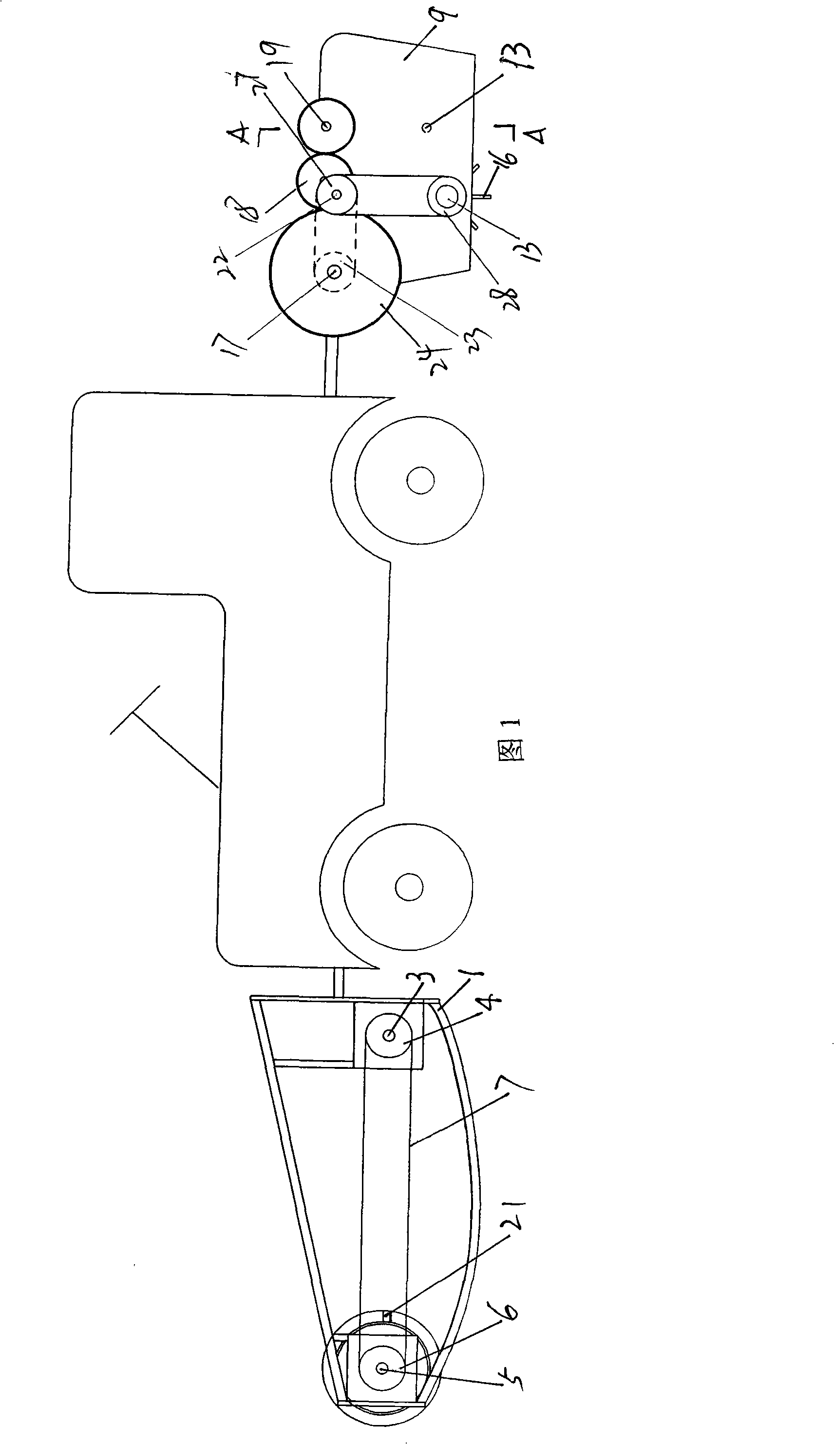 Saw-blade type field straw returning machine