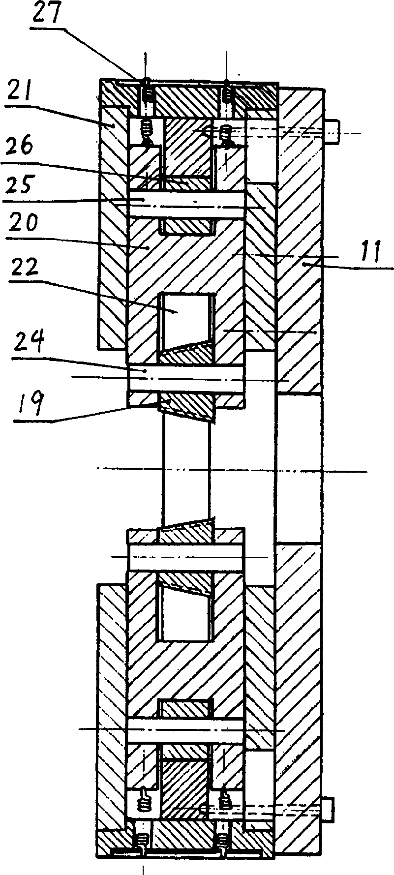 Pipeline connection external thread oxial rolling machine