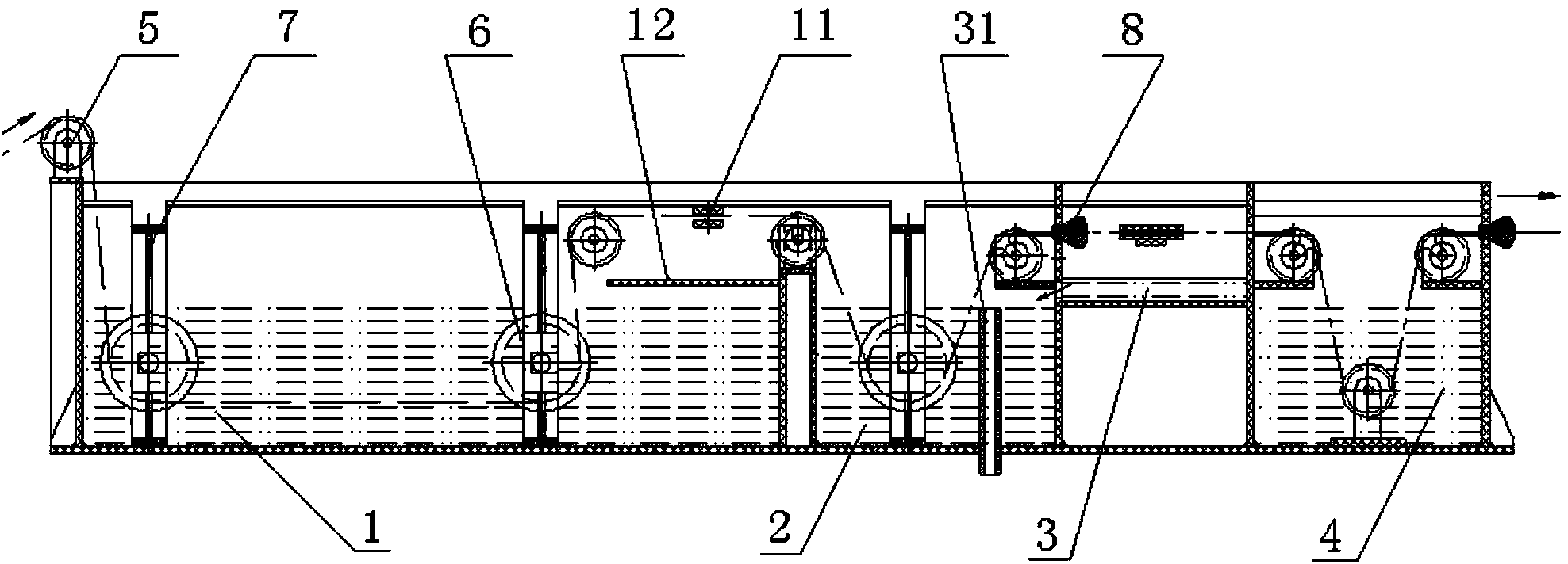 Soap tank for on-line pickling of finished flat wire and pickling method using soap tank