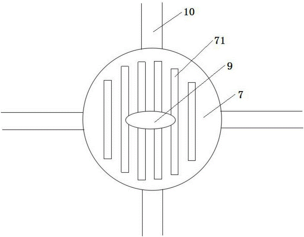 LED lamp with water-circulating heat dissipation function