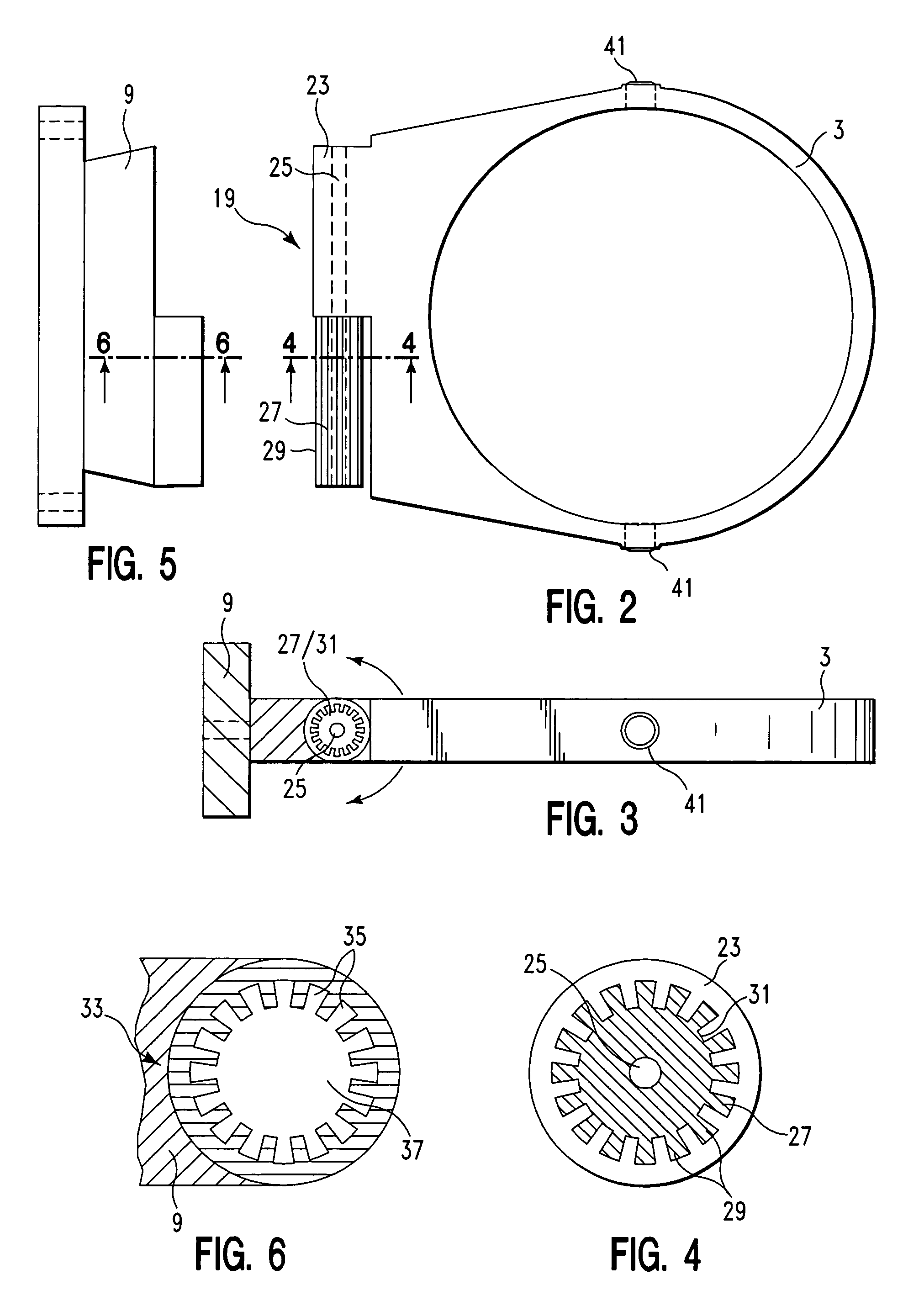 Self-leveling cup holder