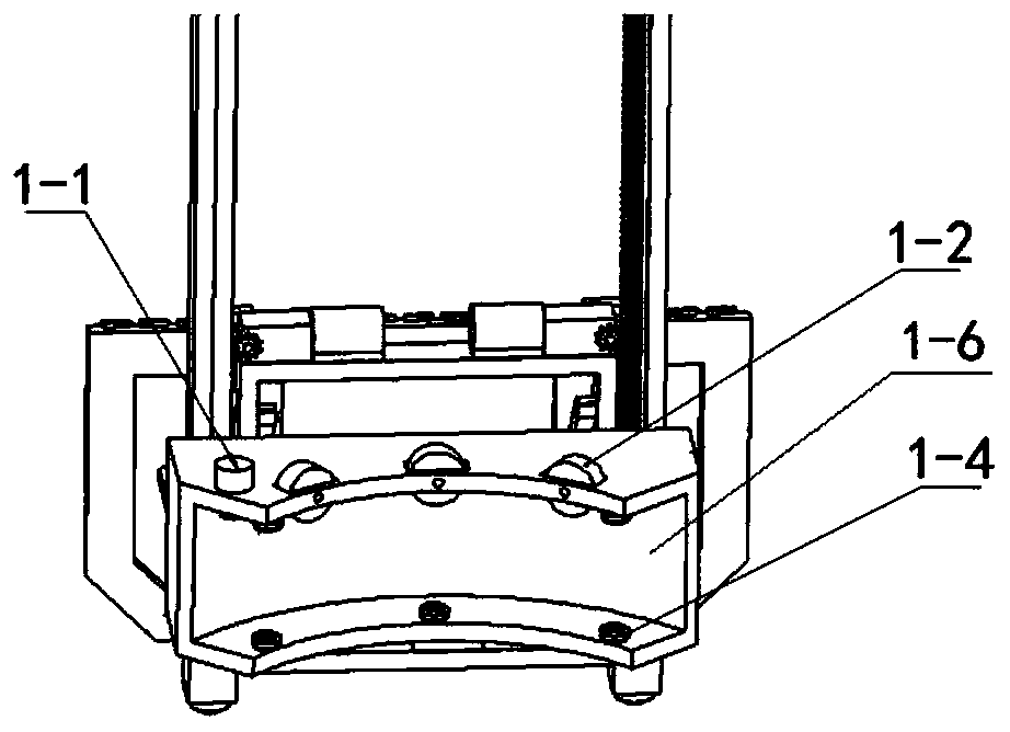 Forklift device with high degree of freedom