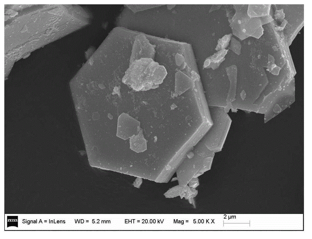 Polyacid micro/nano-crystal fluorescent film with crystal orientation and preparation method thereof