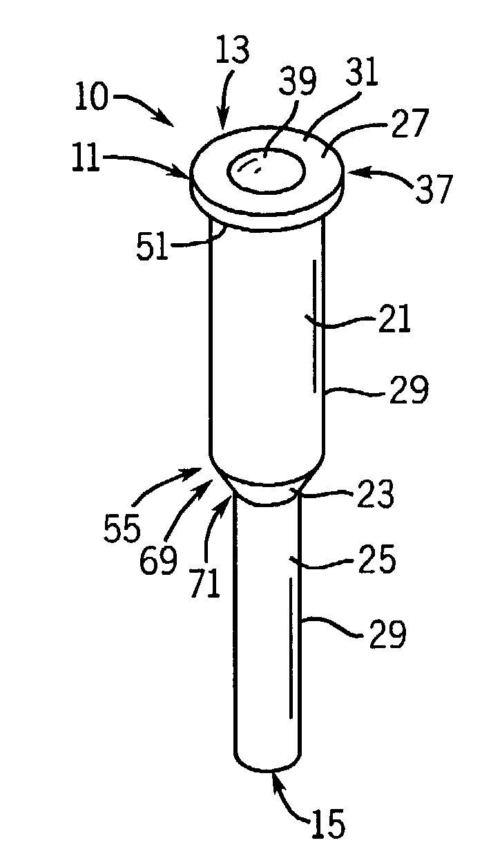 Deformable pull plug