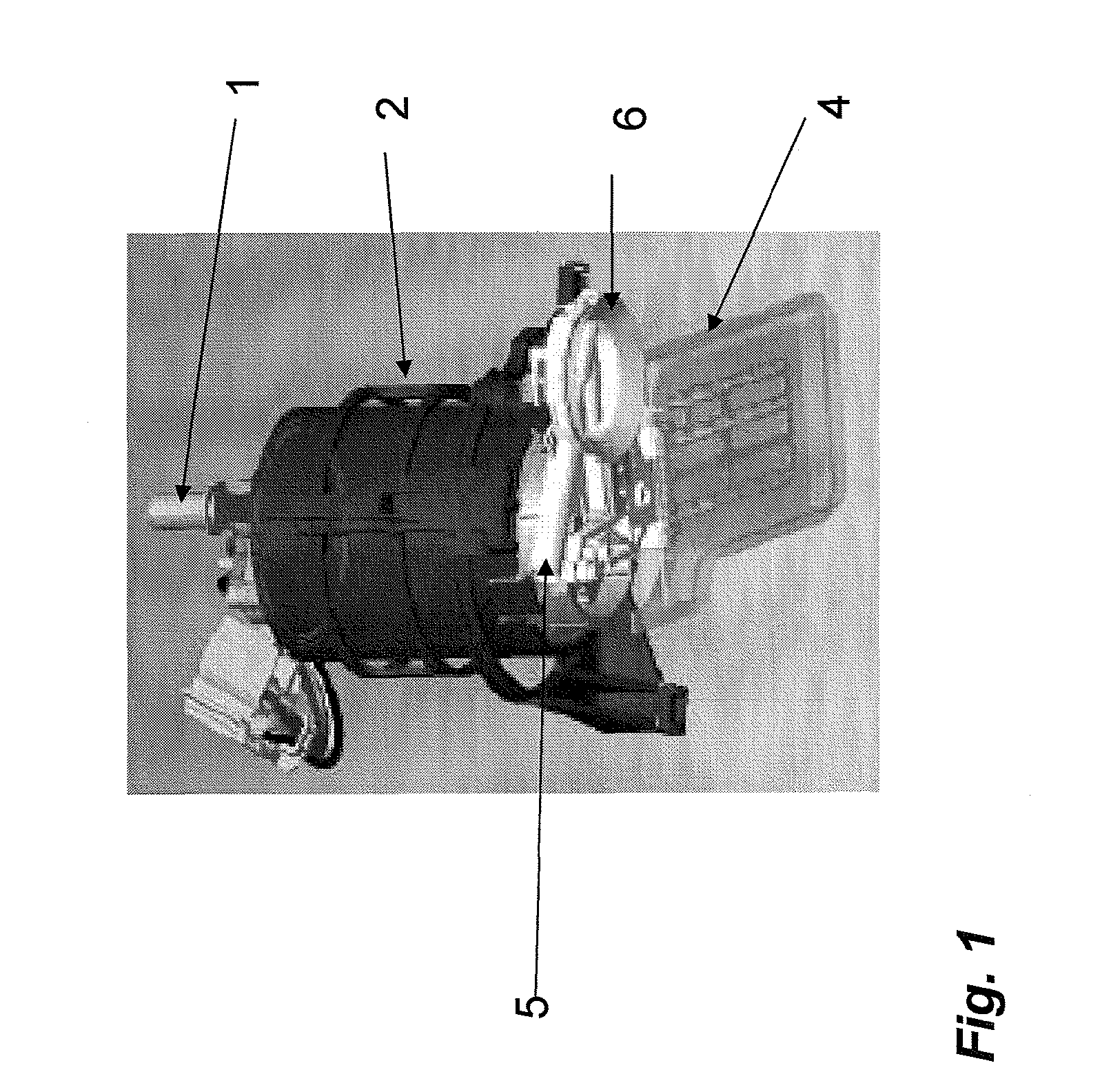 Process for manufacturing a plastic fuel tank equipped with a pump