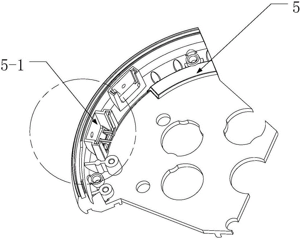 Waterproof microphone, implementation method thereof, and electronic product