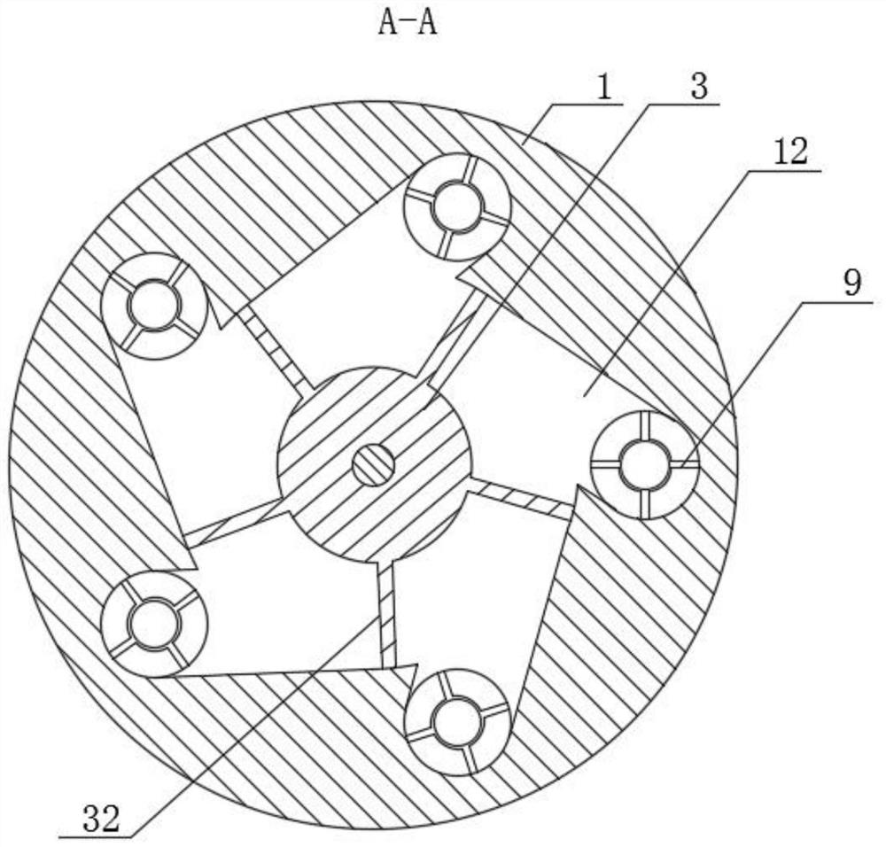 Slurry distributor for multi-stack screening machine and convenient for uniform slurry distribution