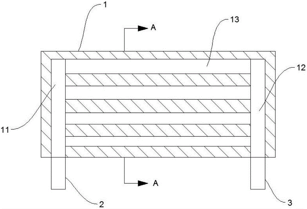 Water-cooling heat dissipater capable of realizing uniform heat dissipation