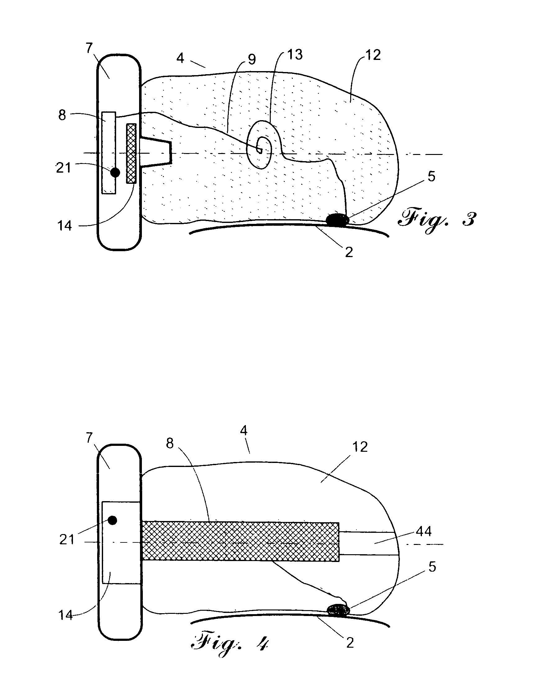 Ear temperature monitor and method of temperature measurement