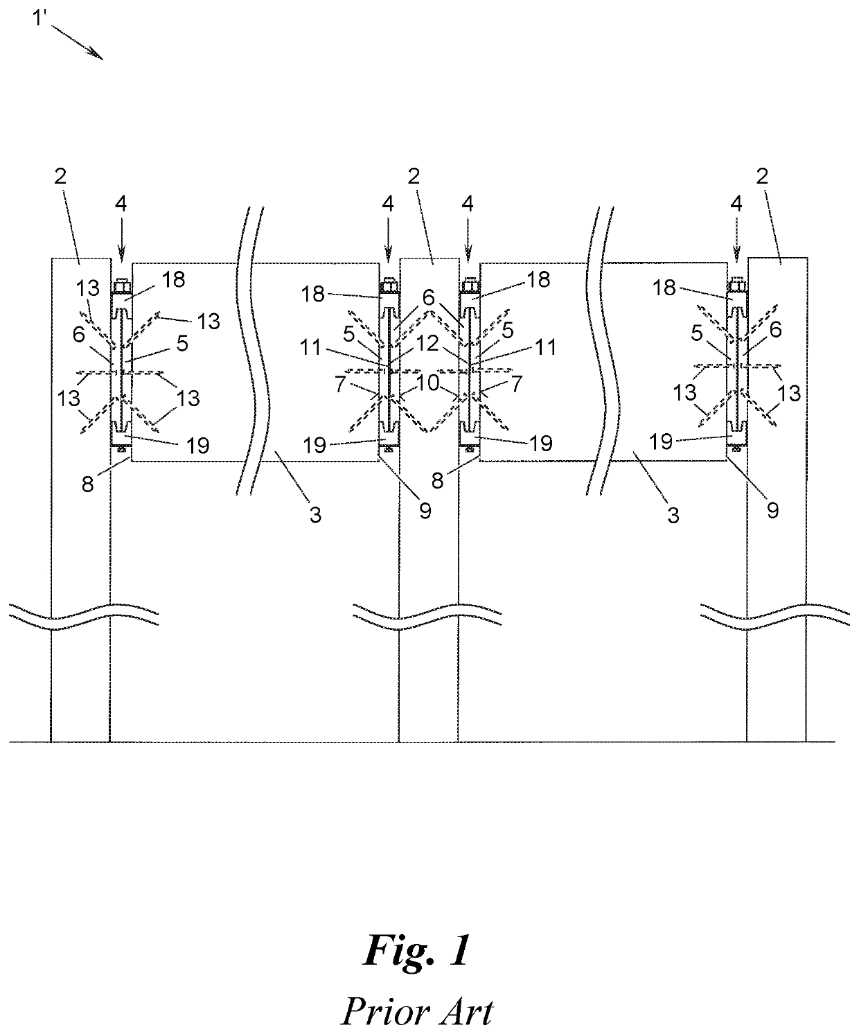 Device for coupling two vertical components