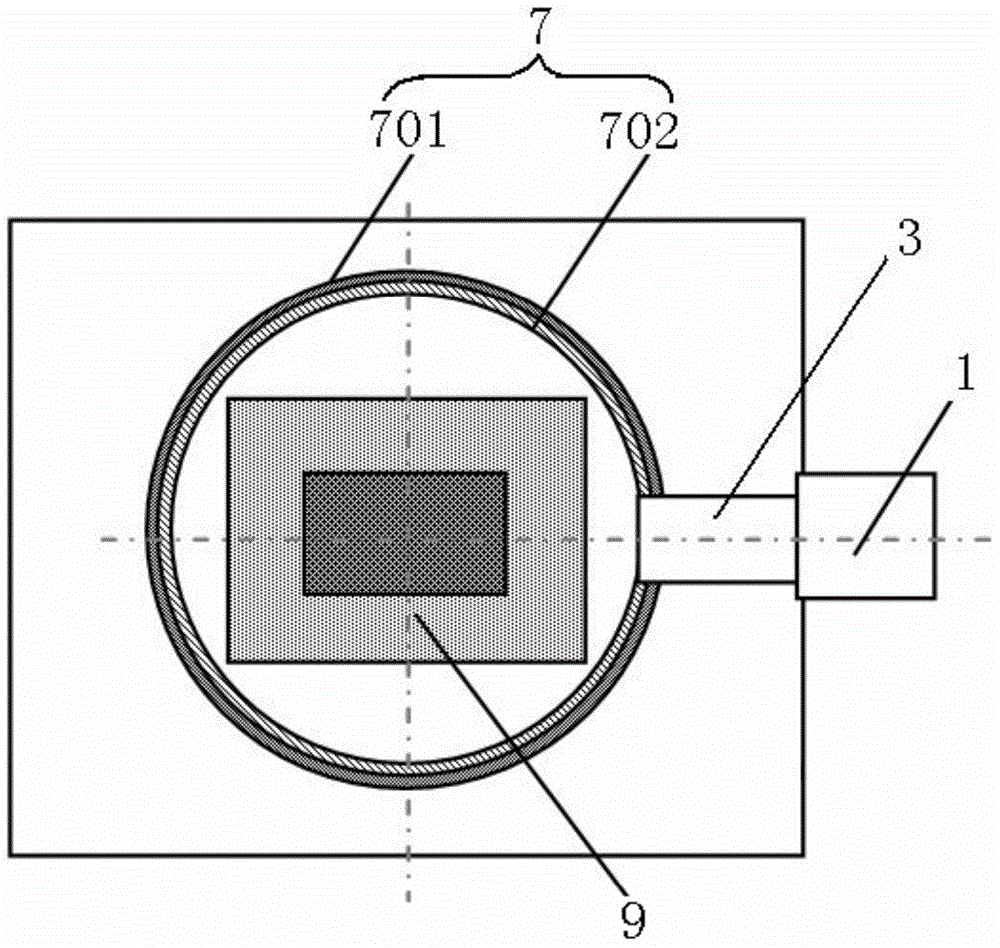 Microwave generating device and microwave high-temperature pressure device with the microwave generating device