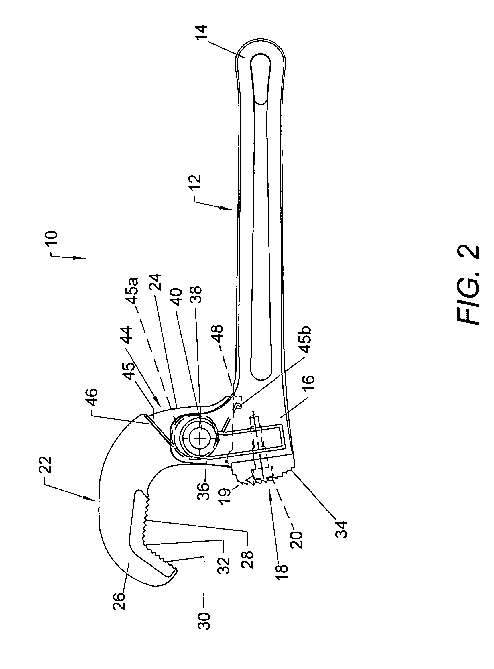 Pivoting jaw pipe wrench