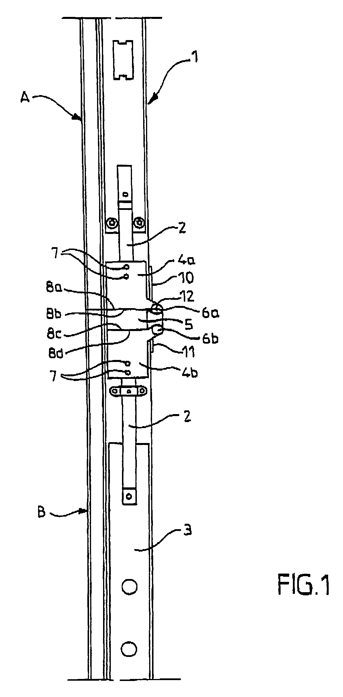 Device having several points of closure securement for a sectional closure