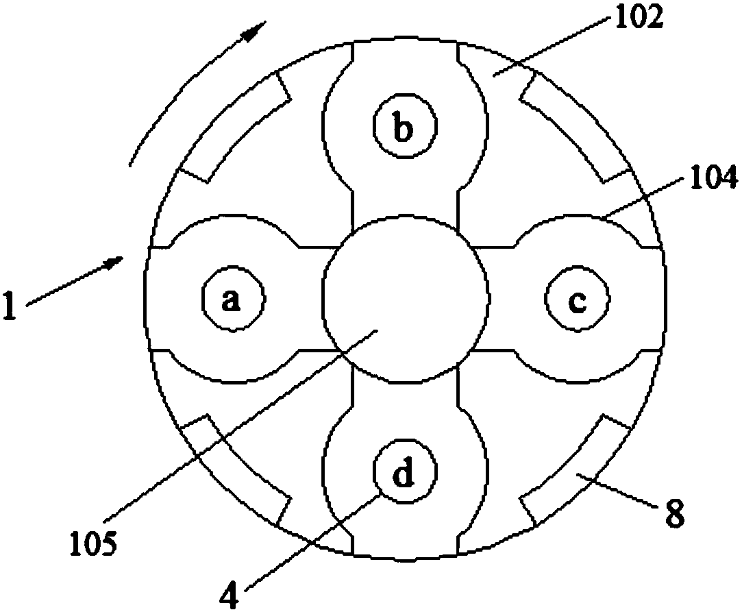 Material online moisture detection device and detection method thereof