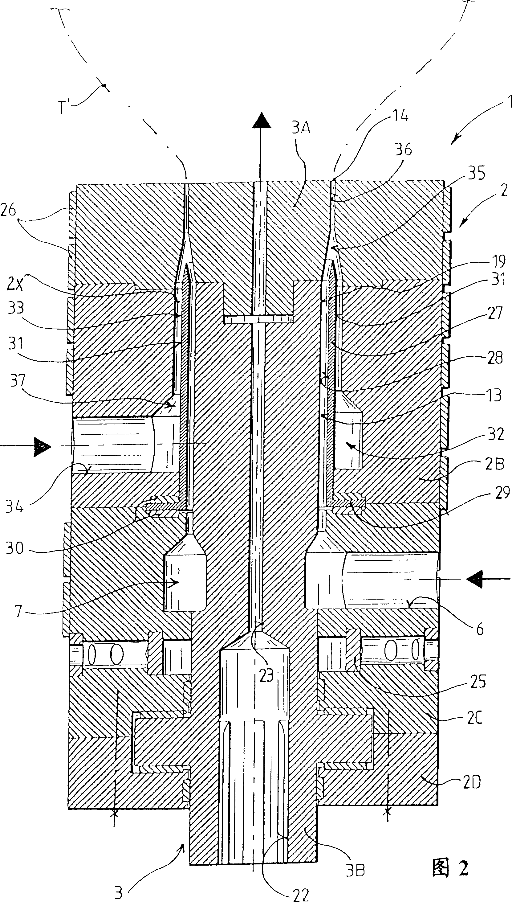 Process and extruder nozzle for producing tubular extruded products