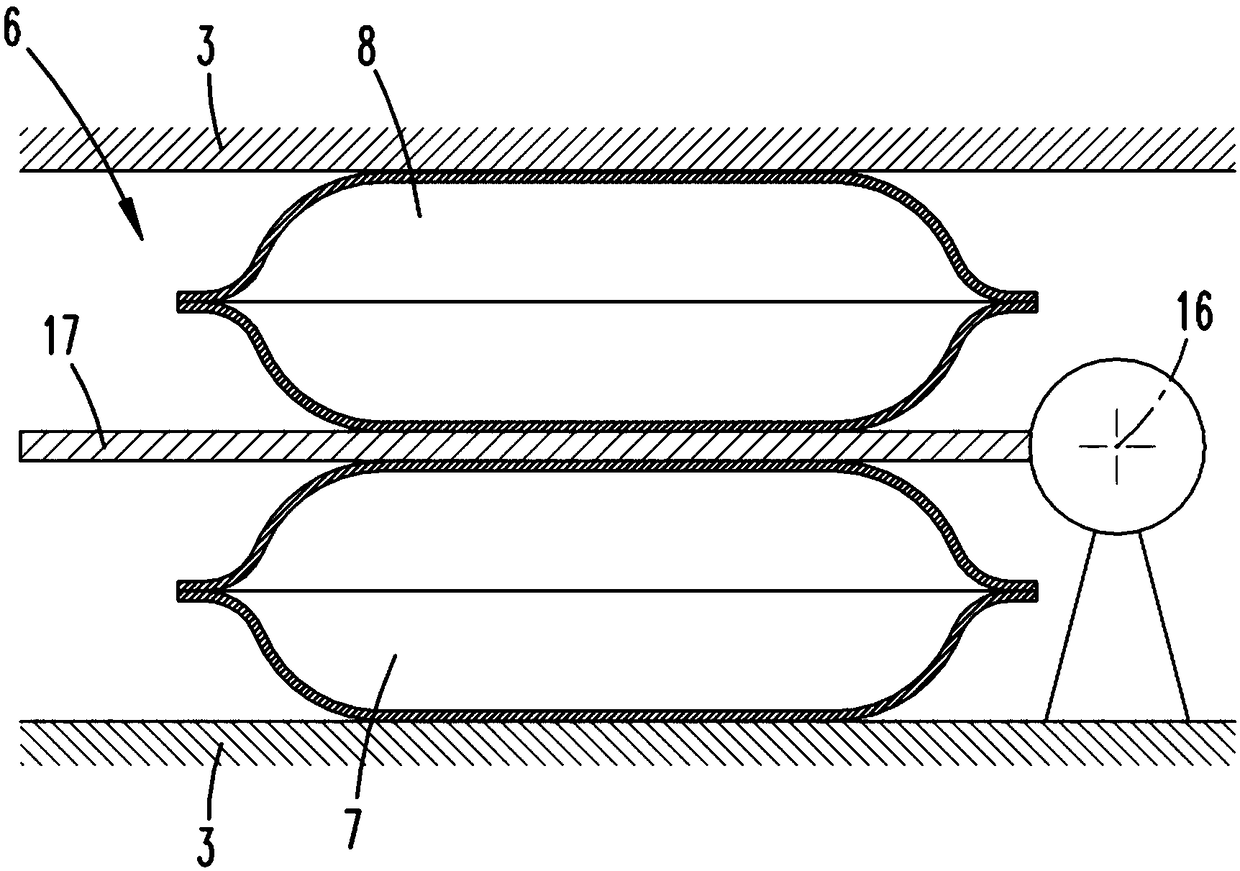 Suction nozzle for a vacuum cleaning device