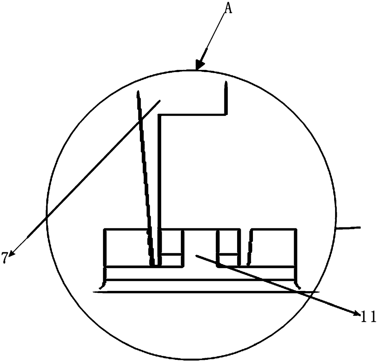 Device of discharge machining micro groove and method thereof