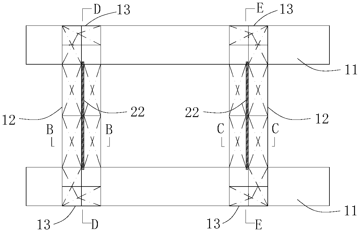 Semi-submersible type crane platform ballast system and method