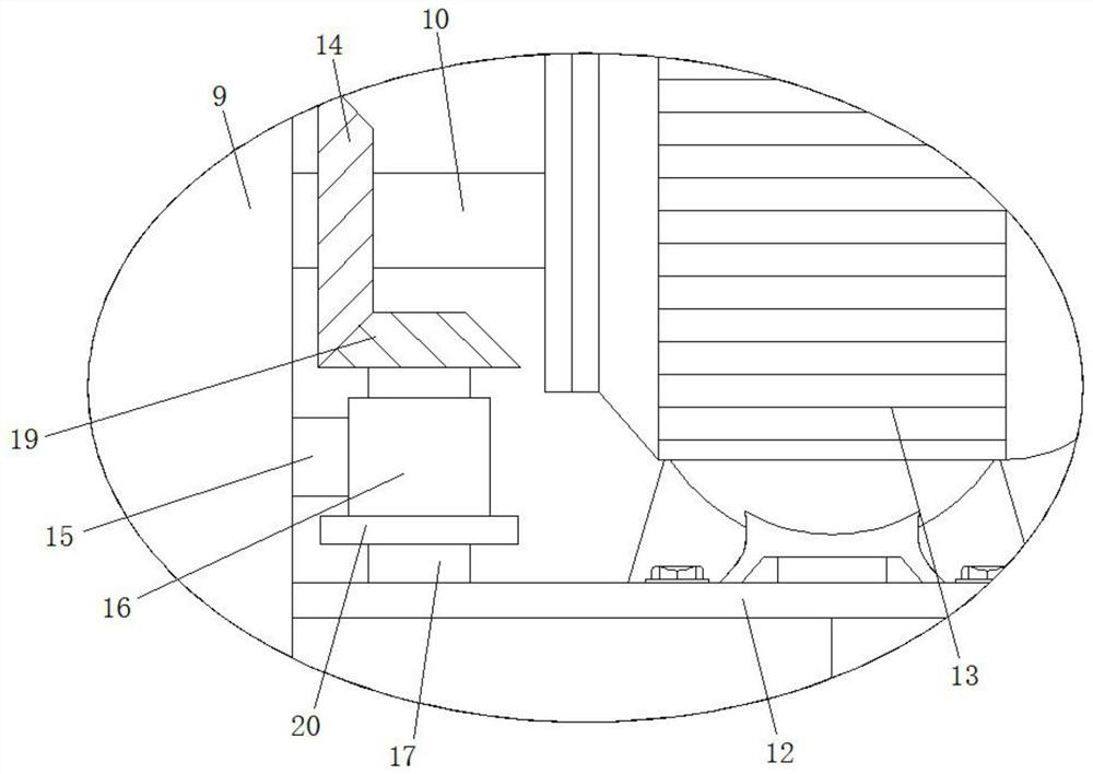 Wooden wine container for storing old wine and manufacturing method thereof