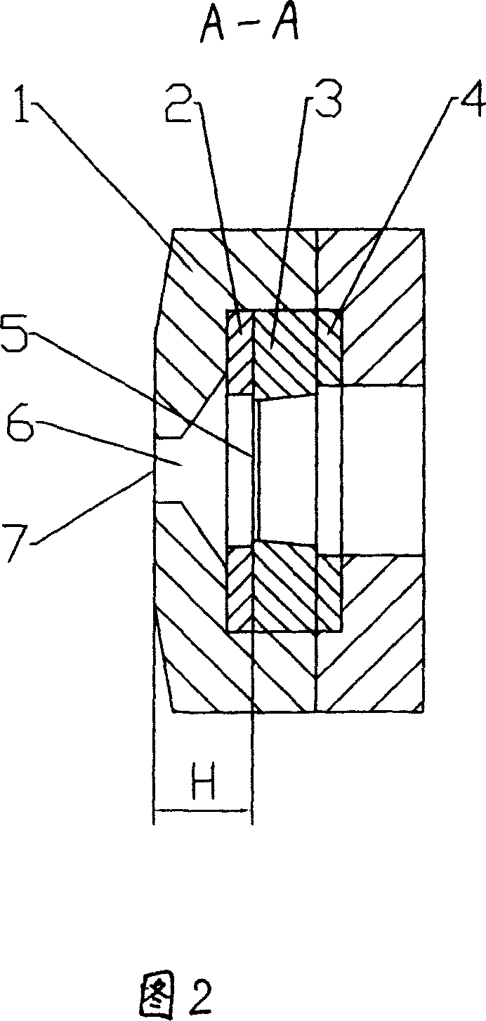 Continuous extruding method with pre-moulding and special device