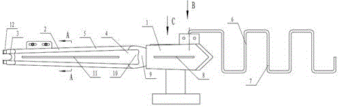 Cloth feeding and covering device for sewing covering machine