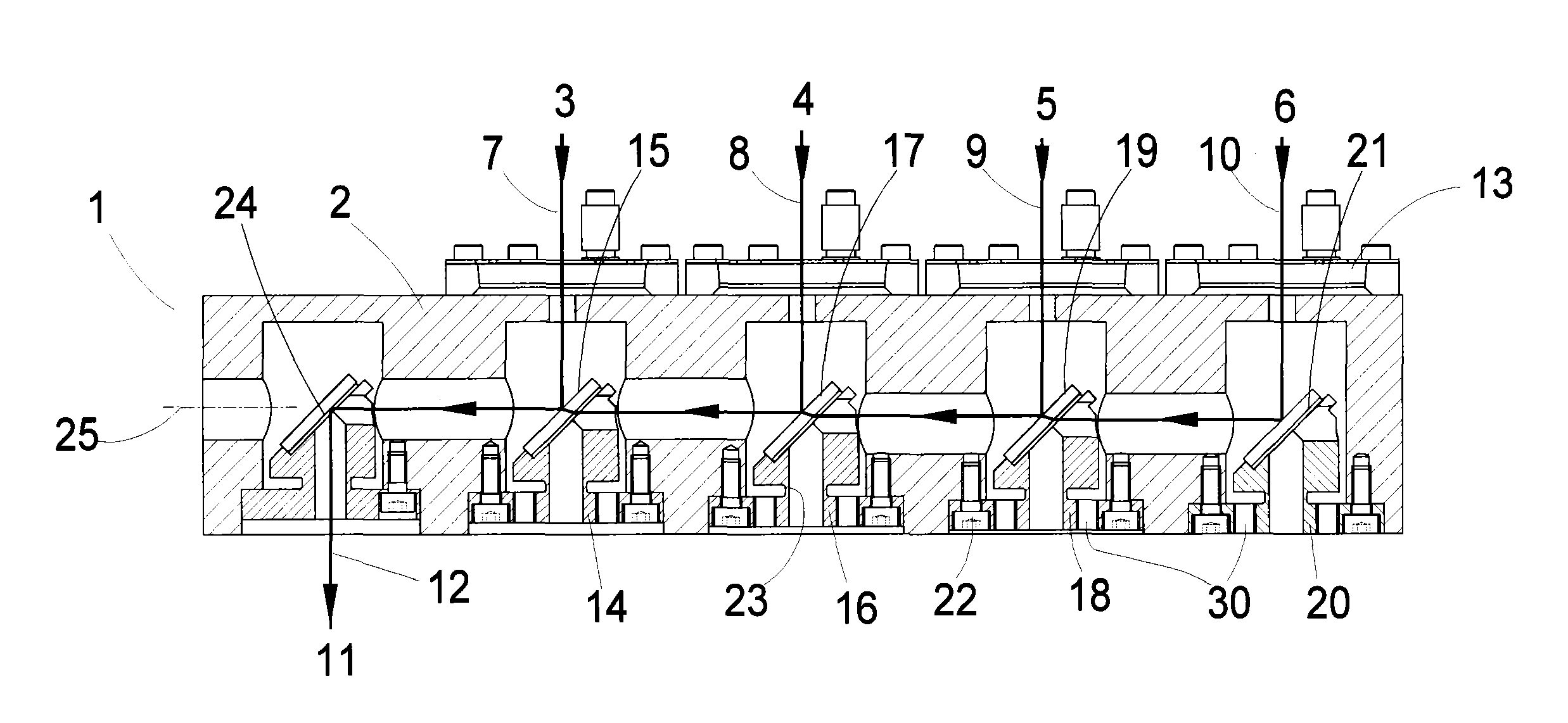 Apparatus for combining individual light beams of different wavelengths to form a coaxial light bundle