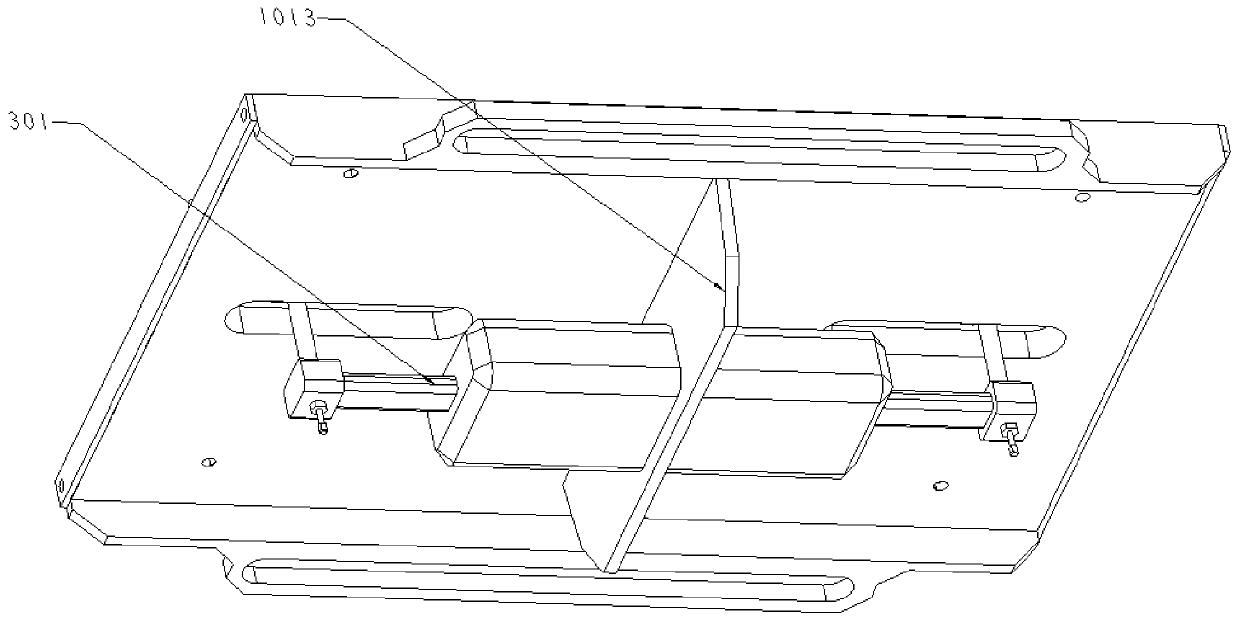 Engine cylinder cover positioning clamp