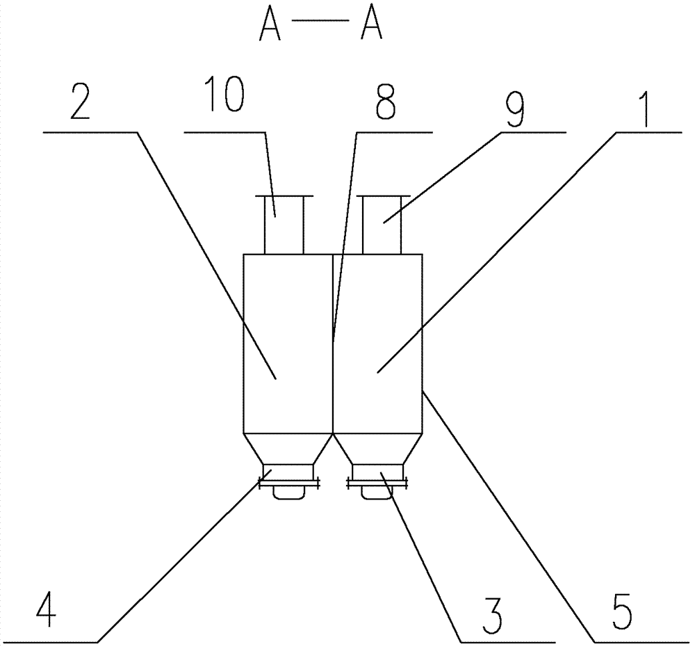 Easy-ash-discharge smoke evaporator