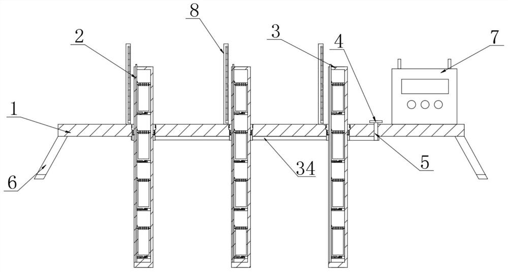 Detection device capable of quantitatively detecting water at different depths