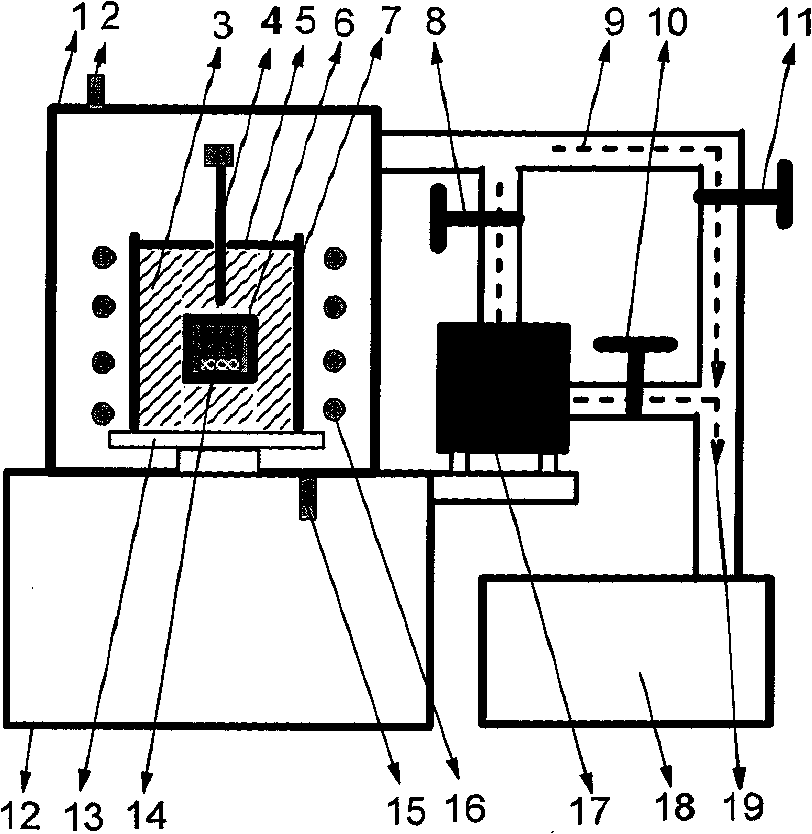 Device for sintering transparent ceramics by induction heating