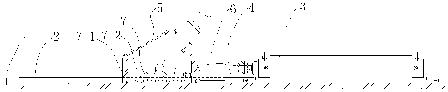 Powder feeding device for powder hydraulic press