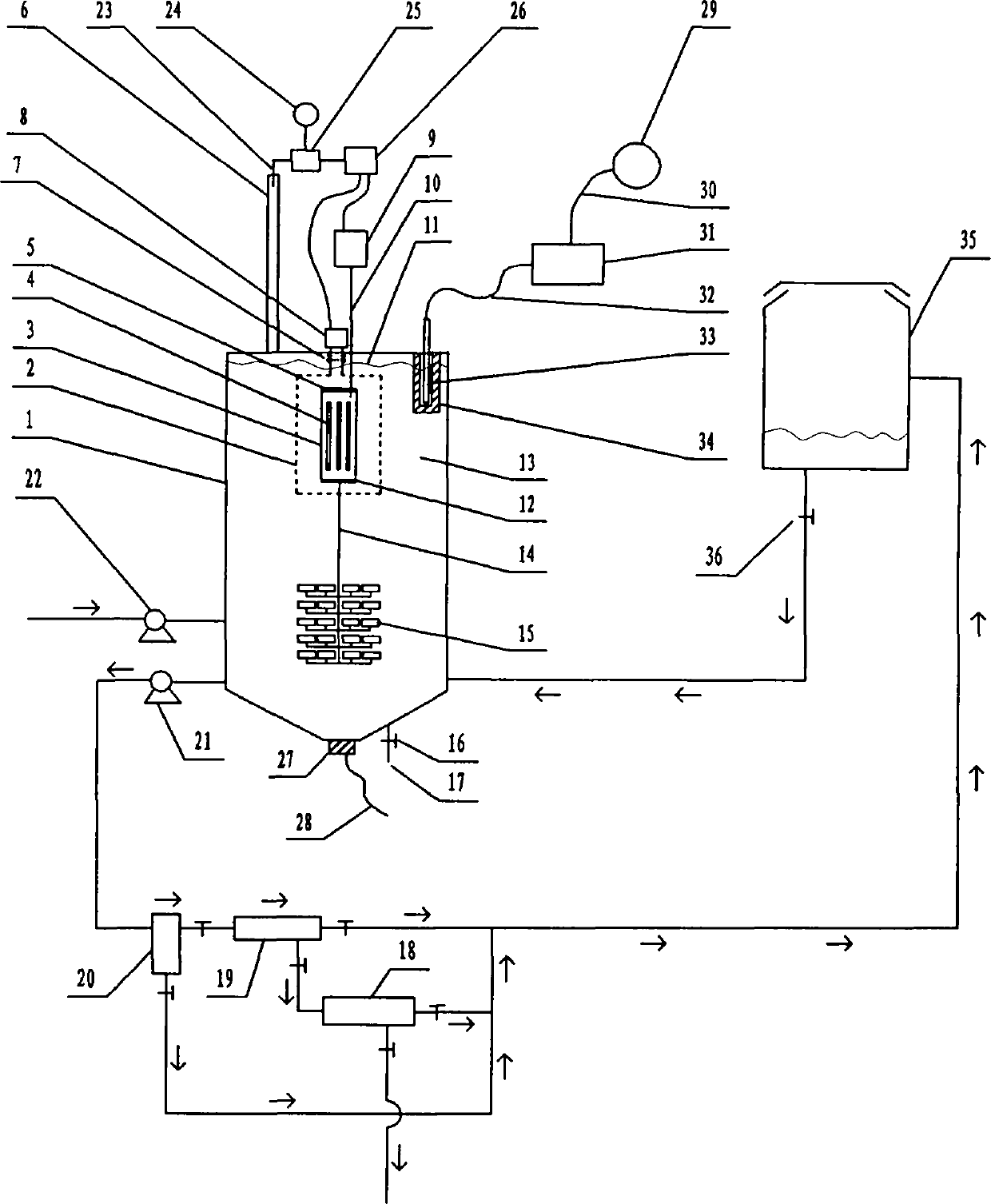 High-capacity microwave photocatalysis wastewater degrading device capable of self-detecting states of electrodeless ultraviolet lamp